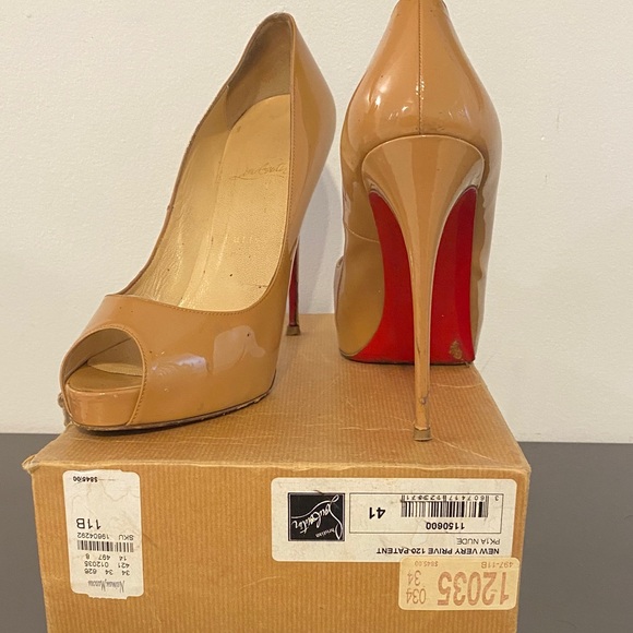 USED  Louboutin Nude very prive Peep Toe Heels - Picture 1 of 8